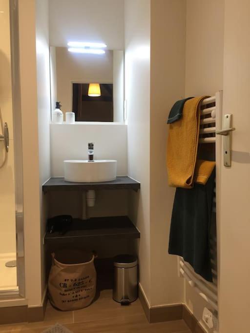 Appartement En Coeur De Ville Angers Exterior photo